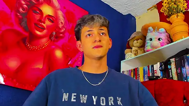 Snapshot of GabyThoms chatting on 12, 3, 2025 GabyThoms online show from 12, 3, 2025