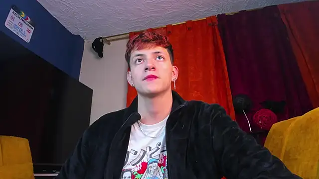 Snapshot of GabyThoms chatting on 2, 11, 2025 GabyThoms online show from 2, 11, 2025