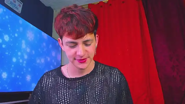 Snapshot of GabyThoms chatting on 2, 12, 2025 GabyThoms online show from 2, 12, 2025