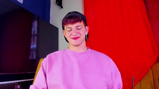 Snapshot of GabyThoms chatting on 20, 12, 2025 GabyThoms online show from 20, 12, 2025