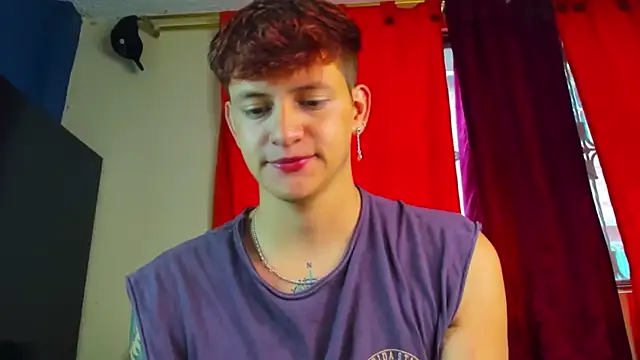 Snapshot of GabyThoms chatting on 5, 1, 2026 GabyThoms online show from 5, 1, 2026