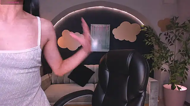 HannahJamesX online show from 11, 1, 2025