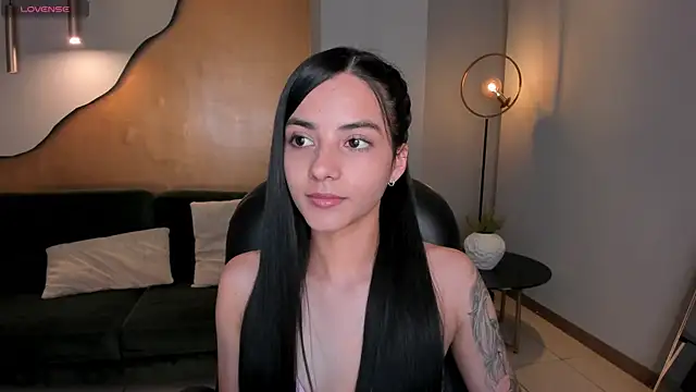 HannahJamesX online show from 20, 1, 2025