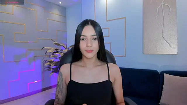 HannahJamesX online show from 7, 2, 2025