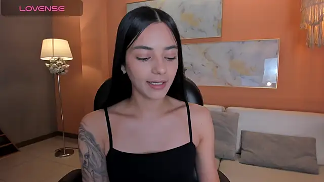 HannahJamesX online show from 17, 2, 2025