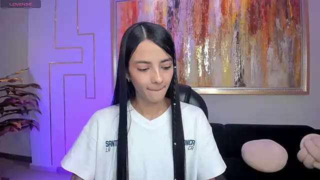 HannahJamesX online show from 10, 9, 2025