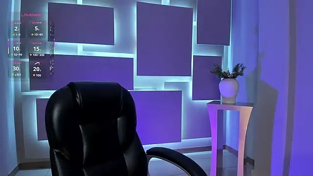 HannahJamesX online show from 10, 3, 2026