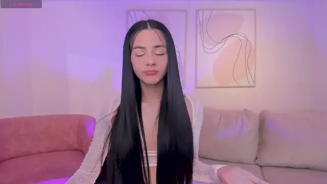 Snapshot of HannahJamesX chatting on 2, 4, 2026 HannahJamesX online show from 2, 4, 2026