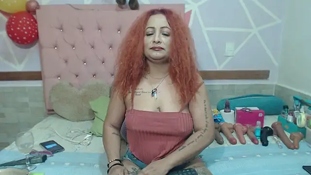 Snapshot of Lena_lawson chatting on 10, 10, 2025 Lena lawson online show from 10, 10, 2025