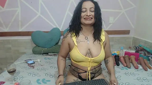 Snapshot of Lena_lawson chatting on 22, 12, 2025 Lena lawson online show from 22, 12, 2025