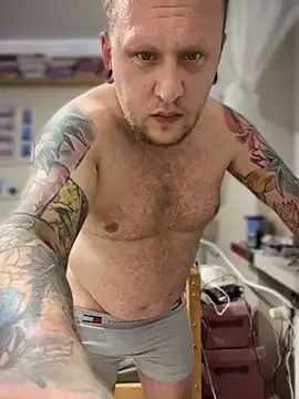 Snapshot of PierreNaked89 chatting on 7, 11, 2025 PierreNaked89 online show from 7, 11, 2025