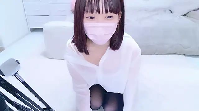 x-naru-x online show from 3, 10, 2025