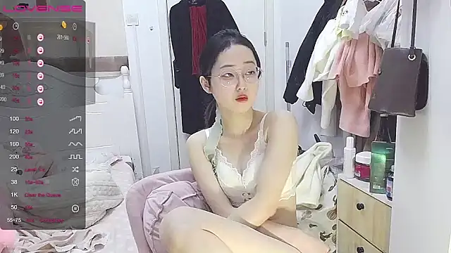 Snapshot of Destin_ chatting on 26, 12, 2024 Destin online show from 26, 12, 2024