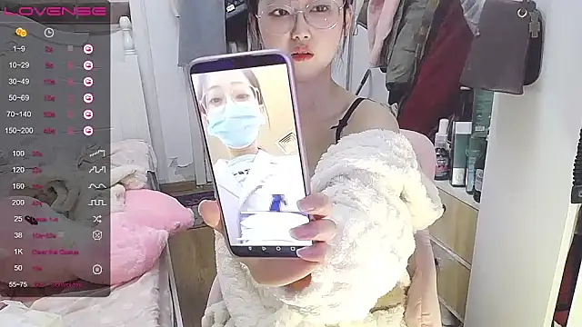 Snapshot of Destin_ chatting on 8, 1, 2025 Destin online show from 8, 1, 2025