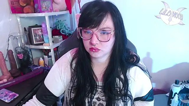 LiloMoon69 online show from 4, 12, 2024
