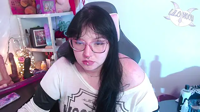 LiloMoon69 online show from 4, 12, 2024