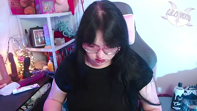 LiloMoon69 online show from 6, 12, 2024