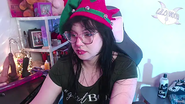 LiloMoon69 online show from 8, 12, 2024