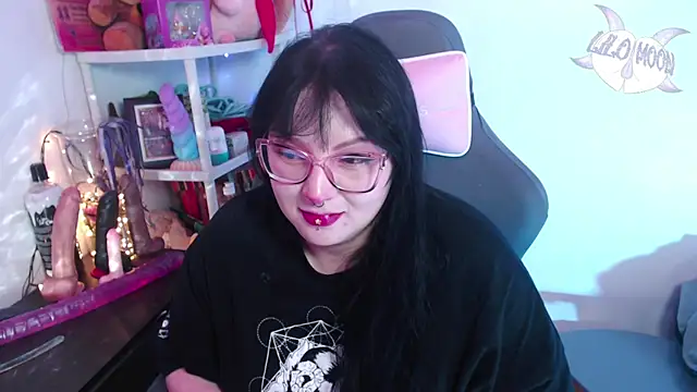 LiloMoon69 online show from 13, 12, 2024