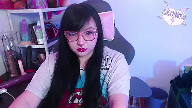 LiloMoon69 online show from 2, 1, 2025