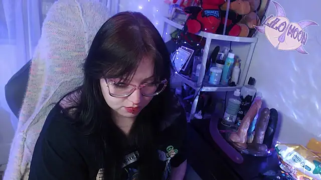 LiloMoon69 online show from 6, 3, 2025