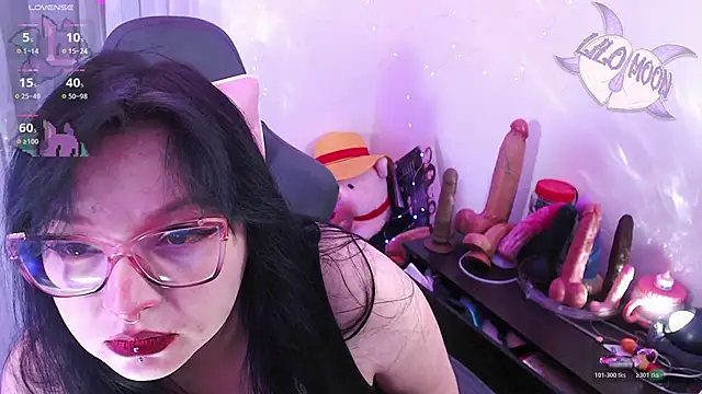 LiloMoon69 online show from 5, 5, 2026