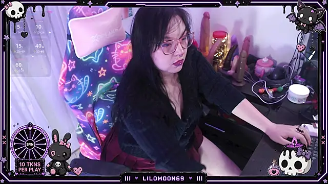 LiloMoon69 online show from 15, 6, 2026