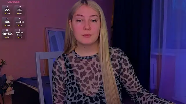 Snapshot of Catherine_River chatting on 18, 12, 2025 Catherine River online show from 18, 12, 2025