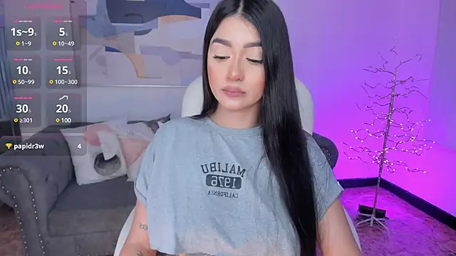 Snapshot of amelie_jhons chatting on 23, 12, 2024 amelie jhons online show from 23, 12, 2024