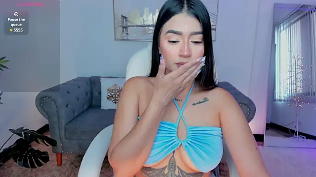 Snapshot of amelie_jhons chatting on 16, 1, 2025 amelie jhons online show from 16, 1, 2025