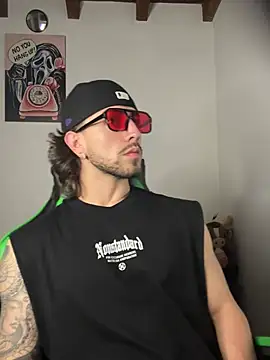 Valentino Xander online show from 1, 2, 2026