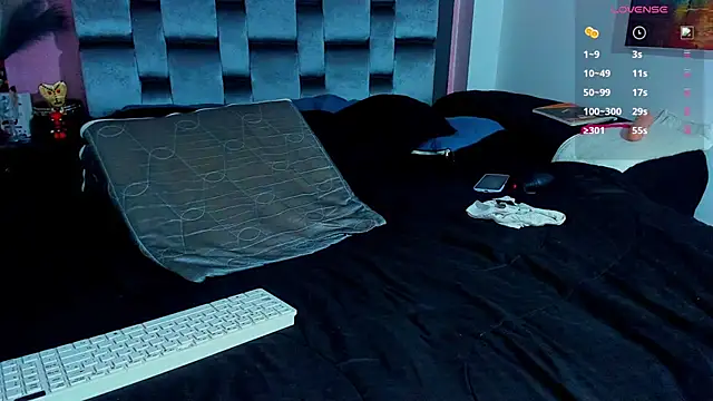 Piggy Eddy online show from 12, 2, 2025