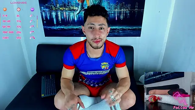 Piggy Eddy online show from 8, 9, 2025