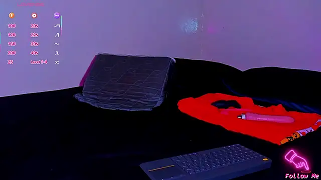 Piggy Eddy online show from 5, 5, 2026