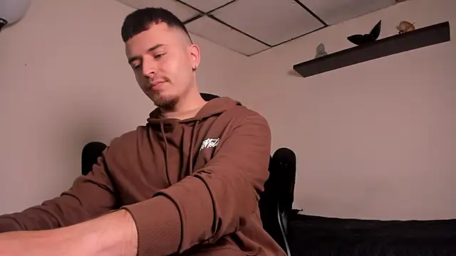 james connor2 online show from 20, 12, 2025