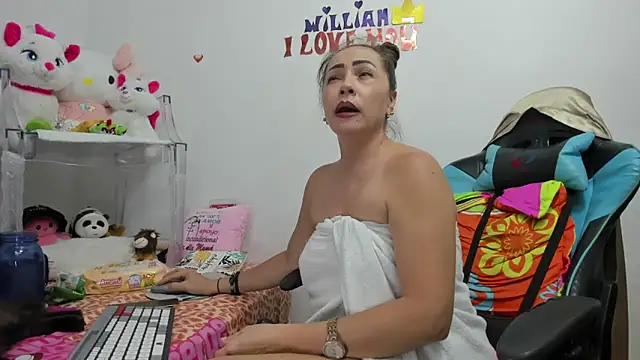Snapshot of GatitaSexy_Hotwet4u chatting on 29, 1, 2025 GatitaSexy Hotwet4u online show from 29, 1, 2025