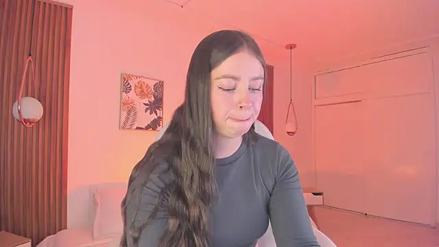 TiffanyWright online show from 18, 9, 2025