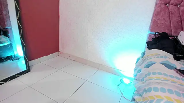 Vannesa gomezz online show from 18, 3, 2025