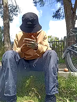 Cuervo maniaco online show from 10, 2, 2026