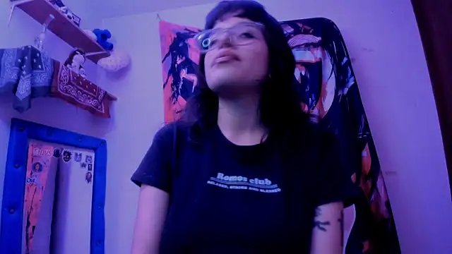 Lucyfx666 online show from 28, 4, 2026