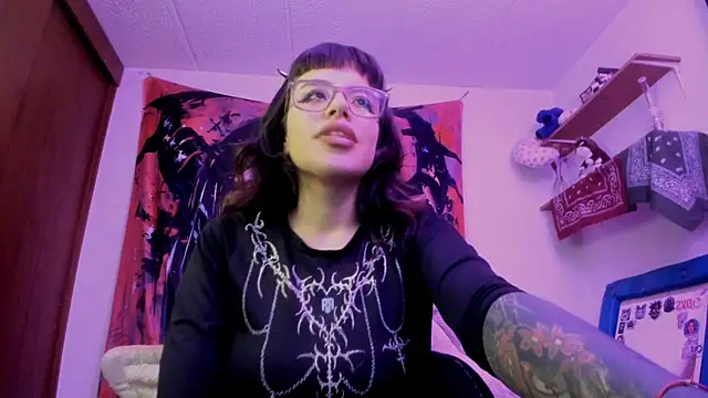 Lucyfx666 online show from 25, 6, 2026