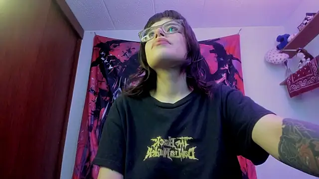 Lucyfx666 online show from 30, 6, 2026