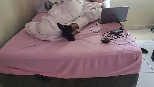 RenziTatte online show from 25, 9, 2025