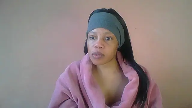 NAUGHTYSHALOTXX online show from 4, 6, 2026