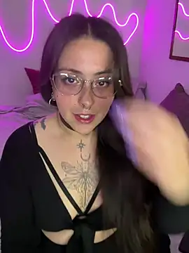 Snapshot of Mizztikaa chatting on 25, 12, 2024 Mizztikaa online show from 25, 12, 2024