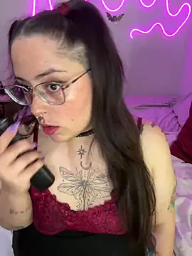 Snapshot of Mizztikaa chatting on 30, 12, 2024 Mizztikaa online show from 30, 12, 2024