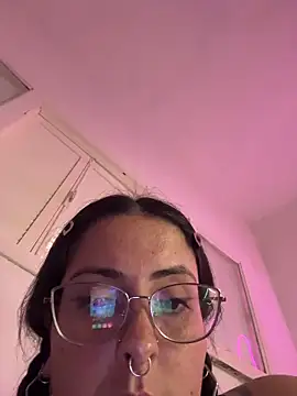 Mizztikaa online show from 11, 2, 2026