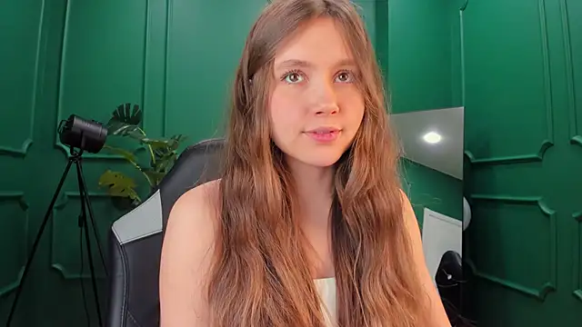 Snapshot of MaryannSoftt chatting on 26, 2, 2025 MaryannSoftt online show from 26, 2, 2025