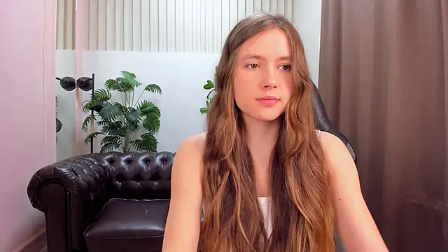 Snapshot of MaryannSoftt chatting on 21, 3, 2025 MaryannSoftt online show from 21, 3, 2025