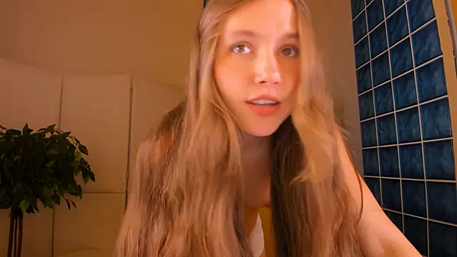 MaryannSoftt online show from 18, 10, 2025